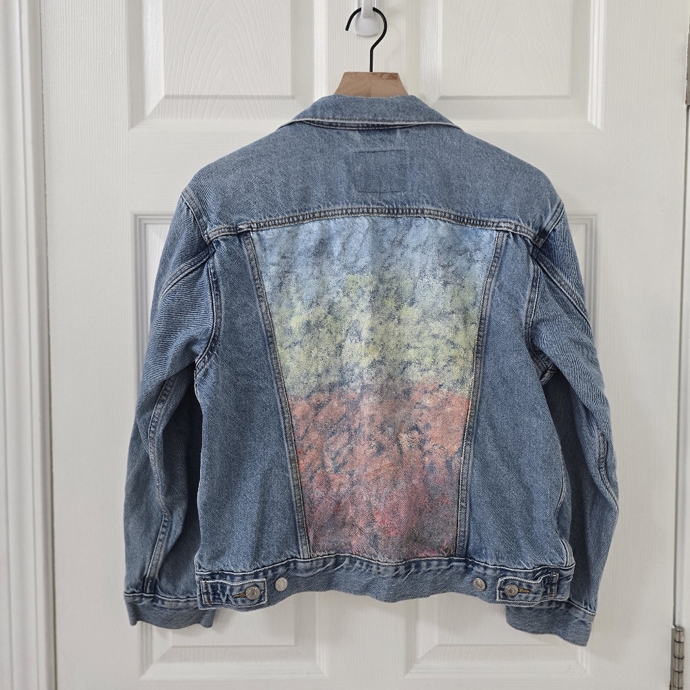 Levi's Classic Printed Medium Wash Jean Jacket Size L - Picture 6 of 6